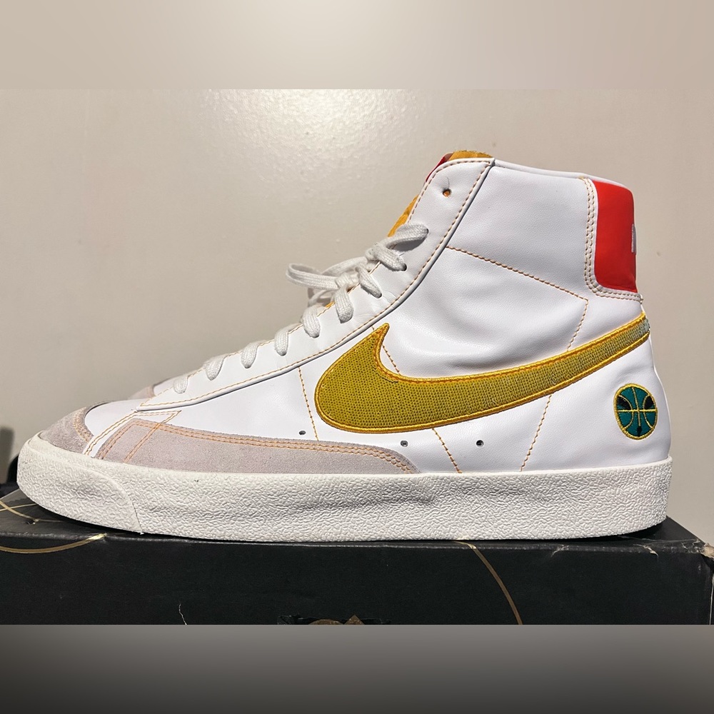 2020 Mens Nike Blazer 77 Rayguns White Green Used Size 15